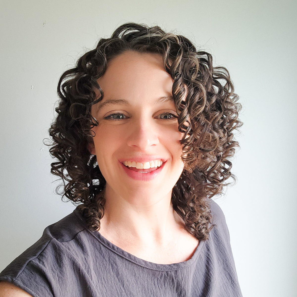 Mystic Aura Strong Hold Styling Gel Travel | All Types of Curls | Definition, Frizz-Control, Long-Lasting Touchable Curls